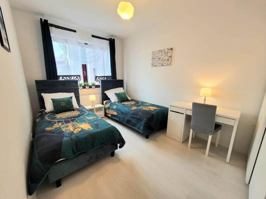 Apartment Sophie 3 Rooms, 2 Bathrooms, 8 Persons Krakow Exterior photo