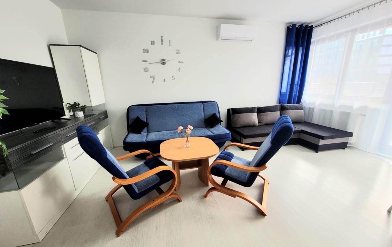 Apartment Sophie 3 Rooms, 2 Bathrooms, 8 Persons Krakow Exterior photo