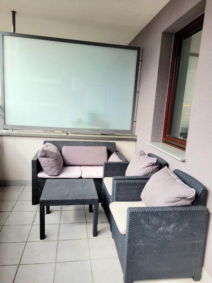 Apartment Sophie 3 Rooms, 2 Bathrooms, 8 Persons Krakow Exterior photo
